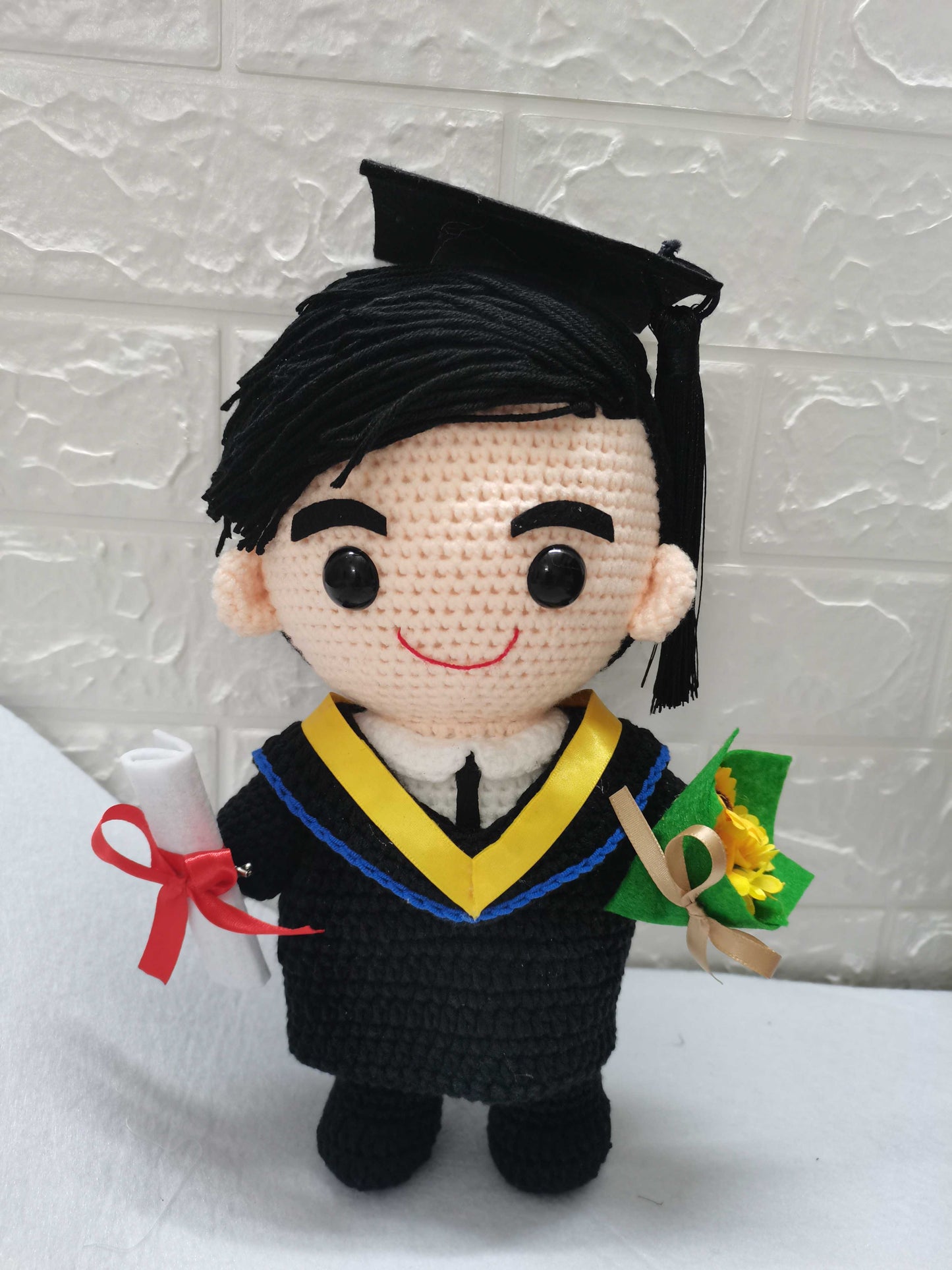 客製化手工鉤織娃娃(28cm)|專屬訂製男孩、女孩、寵物、畢業、情侶、婚禮娃娃|獨特紀念禮物:生日、週年、畢業、情人節