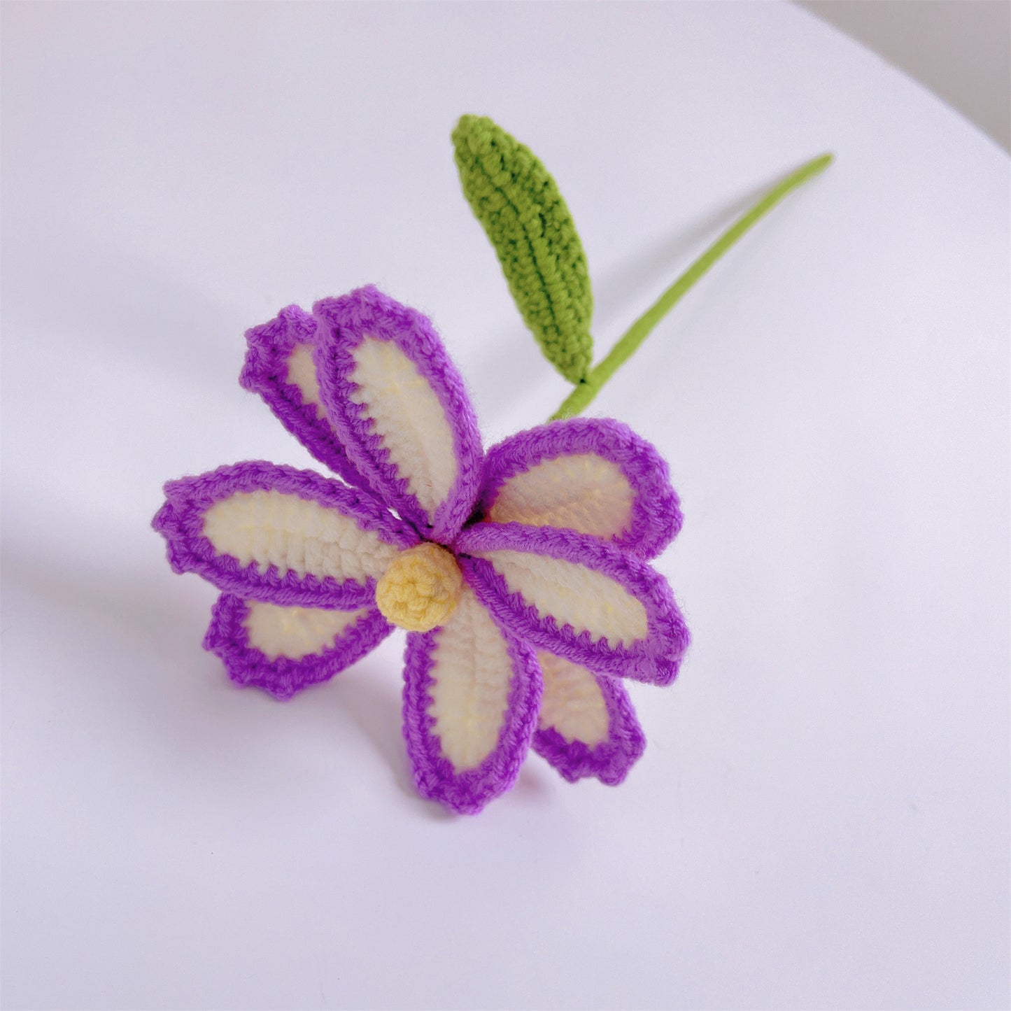 Handmade Crochet Cosmos Bipinnatus - Yarn Crafted, Home Decor, Gift Idea, Delicate and Charming, Symbolic Flower, Fall Decoration for Home