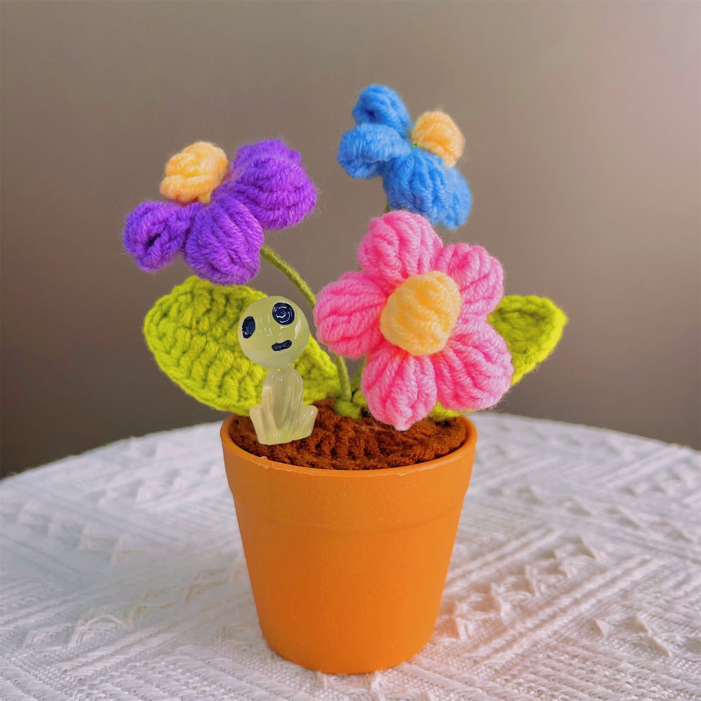 手工絎鉤泡芙盆栽植物 - 逼真仿真糕點 - 獨特家居裝飾 - 美食愛好者之選 - 手工精製 - 廁所裝飾藝術 - 絕佳婚禮禮物