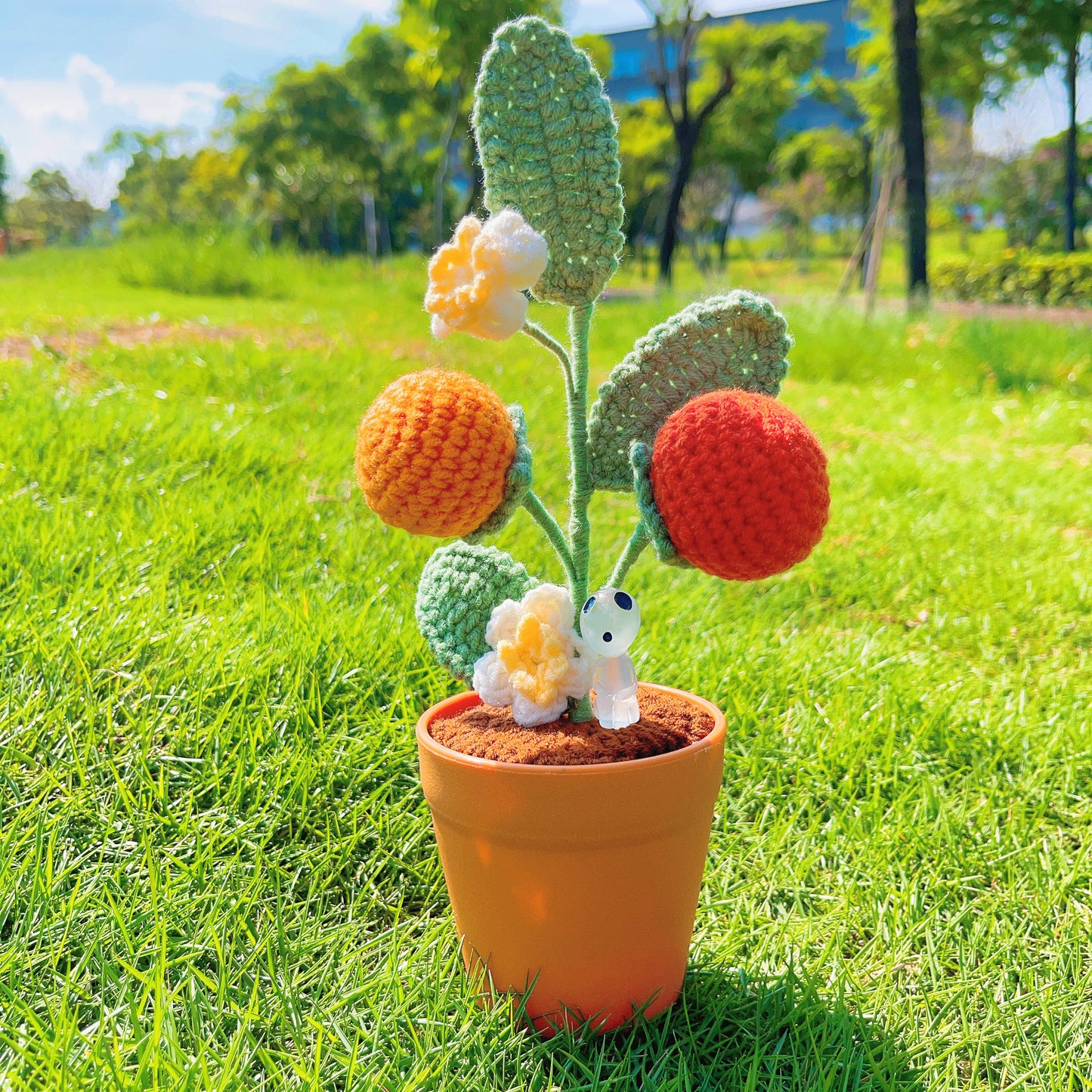 手工鉤針柿子盆栽 - 擬真果實造型 - 獨特居家裝飾 - 植物愛好者完美禮物 - 匠心手作工藝