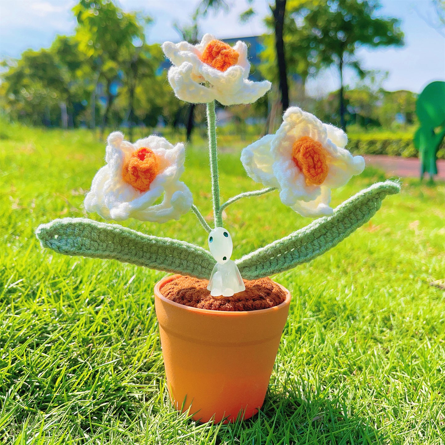 鉤針編織水仙盆栽 - 適合家中或辦公室的室內植物,手工製作,適合擺放臥室,永不凋謝之花,送她的禮物,小夜燈