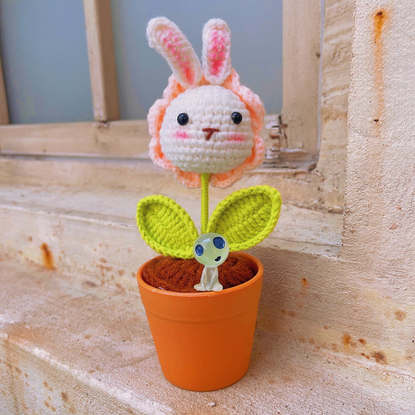 Handmade Crochet Bunny Head Plant - Cute Animal Planter - Adorable Home Decor - Perfect Gift for Kids and Animal Lovers - Handcrafted