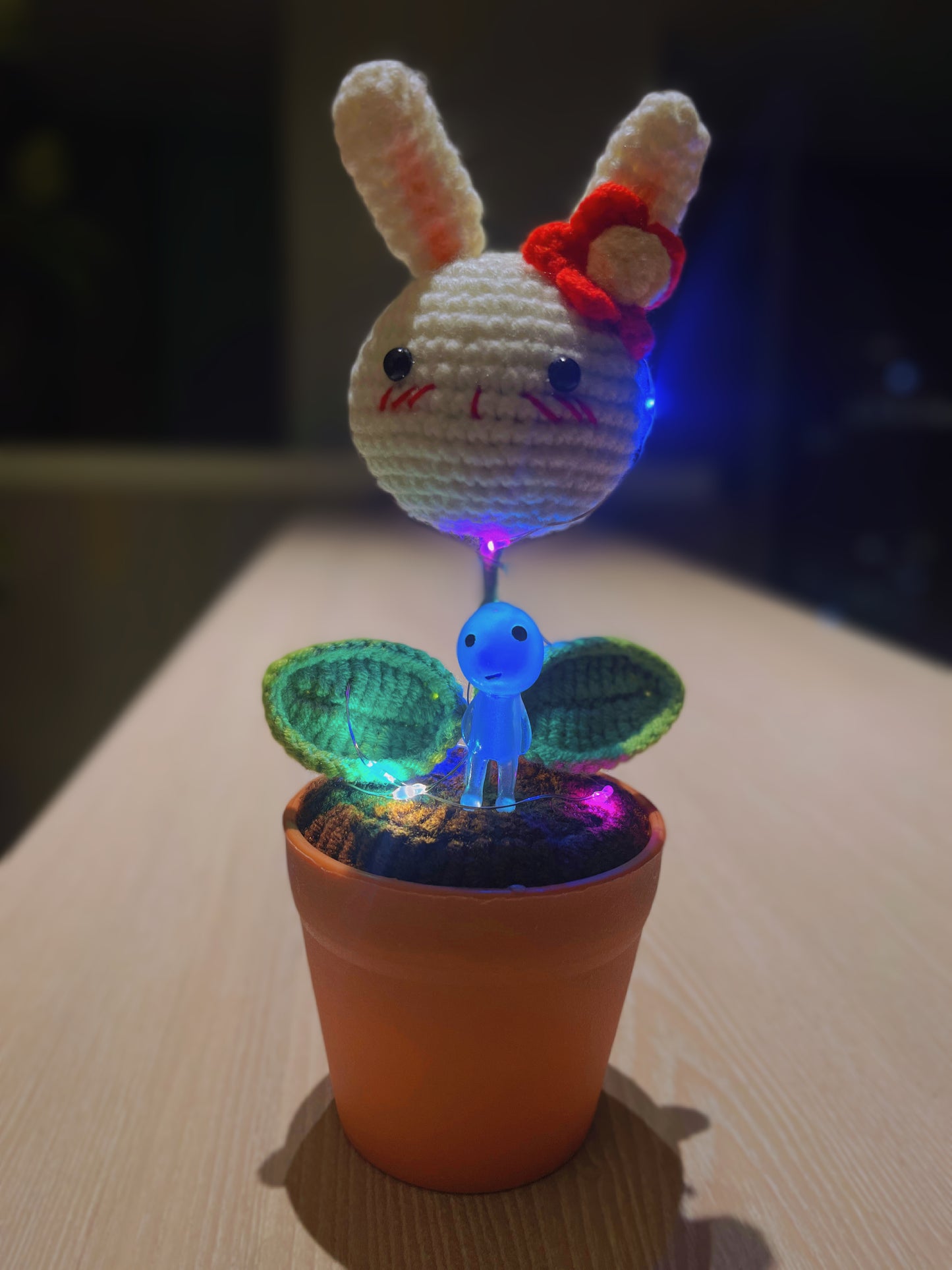 手工小兔子花盆 - 復活節可愛動物造型盆栽 - 迷人家居裝飾 - 送孩子和動物愛好者的完美禮物 - 手工精製