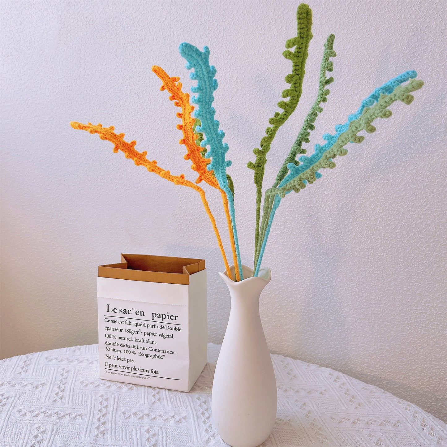 手工刺繡蕨葉綠籬花插