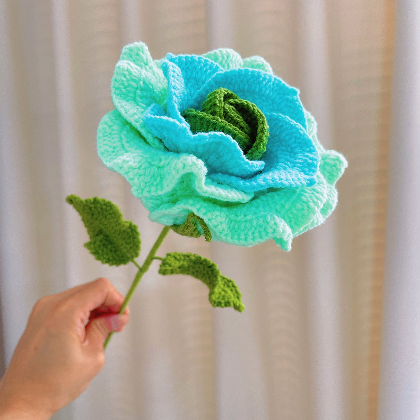 蒂芙尼藍手工鉤針編織花束——完美適用於婚禮、週年紀念、生日及各種特殊場合