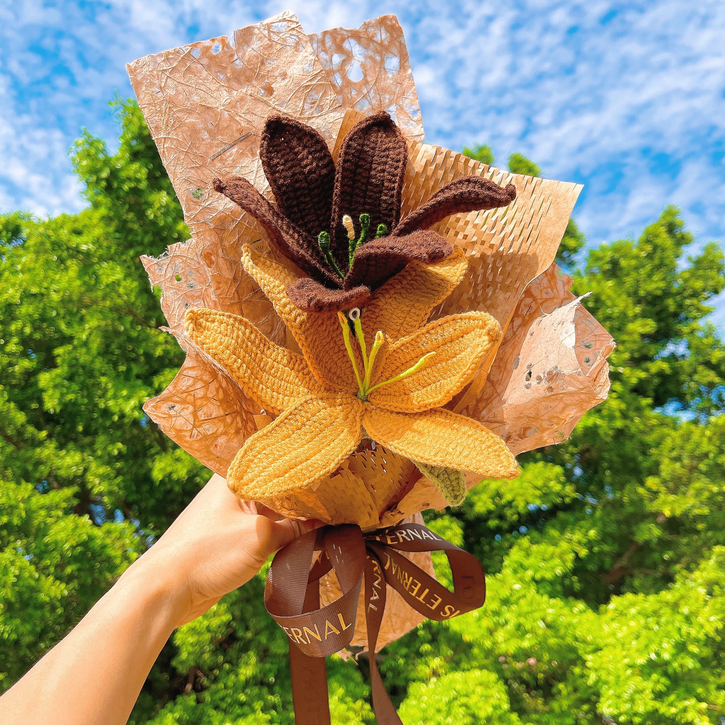 Handmade Crocheted Vintage-Style Lily Bouquet - Brown Tones, Hypoallergenic Option