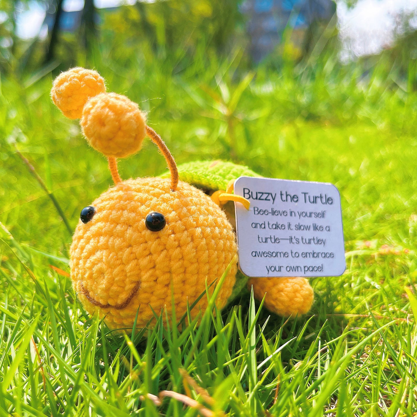 Buzzy, a Tartaruga - Urso de Crochê em Forma de Abelha Dentro de uma Concha, Brindedesonado, Colecionável, Brinquedo Criativo, Brinquedos Feitos à Mão, Presentes Inspiradores