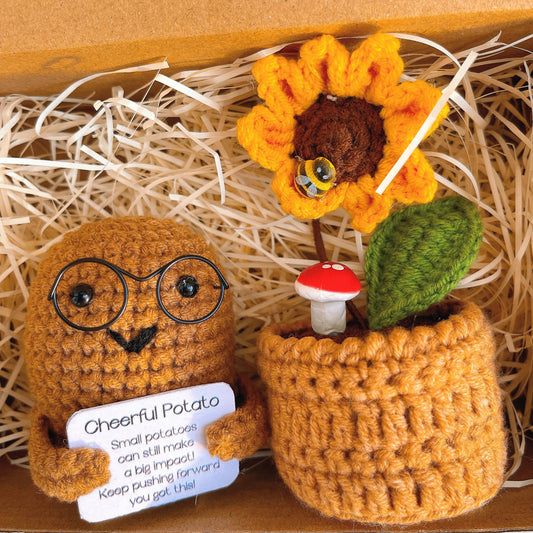 مجسمة مكتبية يدوية من البطاطا المبهجة مع بطاقة قابلة للتخصيص ، نباتات حديقة مصغرة في الزهور - مثالية لزينة المنزل ، الهدايا ، التحفيز ، والمناسبات الخاصة