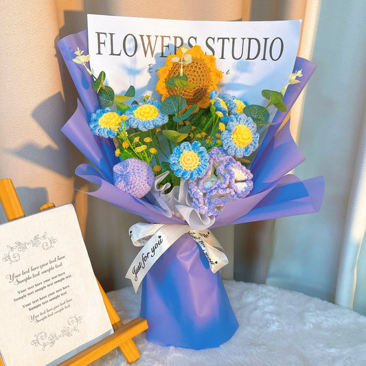 皇室典雅:手工鉤針紫色花卉花束——向日葵、雛菊、康乃馨與鬱金香