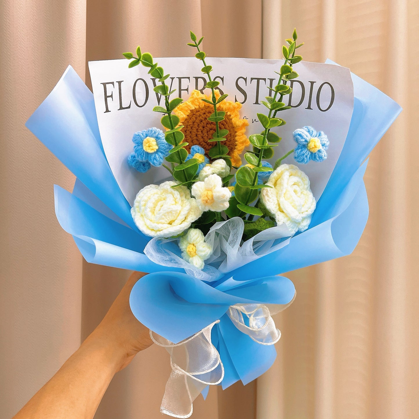Sunlit Petal Symphony: Handmade Crocheted Bouquet - Roses, Sunflowers, and Puffs - Exquisite Gifts for Every Celebration