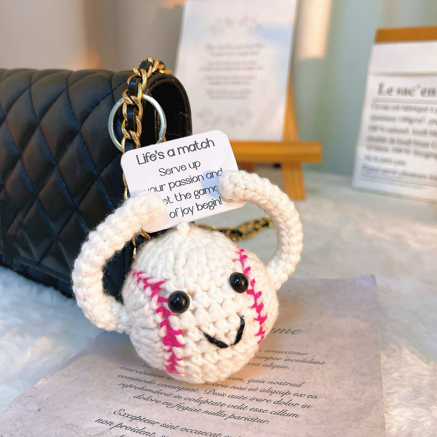 手工鉤針運動球類鑰匙圈——籃球、棒球、美式足球、網球 - 可客製化祝福語的禮物 - 專為運動愛好者、生日、節日及特殊場合打造