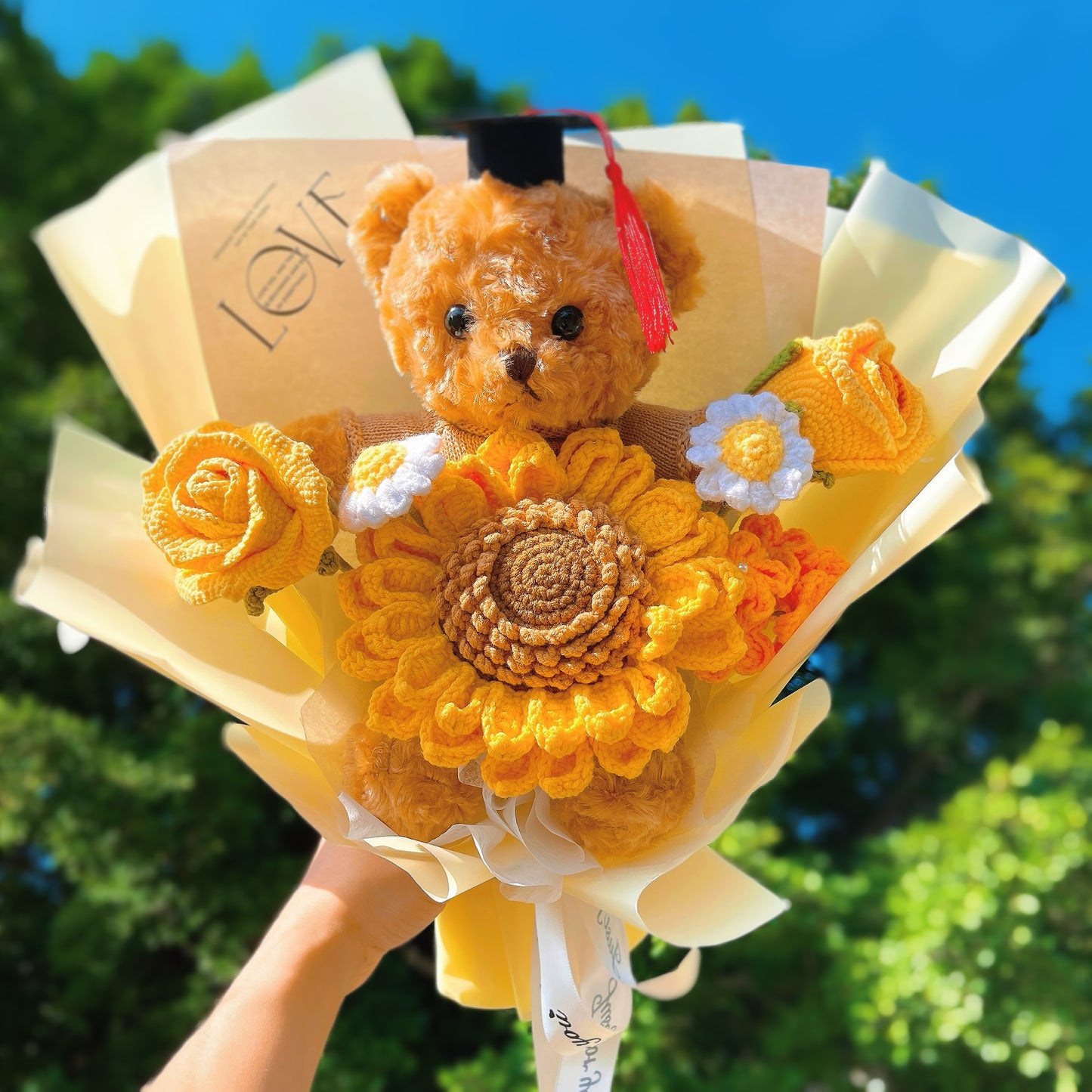 Handmade Crochet Flower Bouquet with Graduation Teddy - Hypoallergenic, Allergy-Free Artificial Flowers, Graduation, Birthdays, Anniversaries Gift