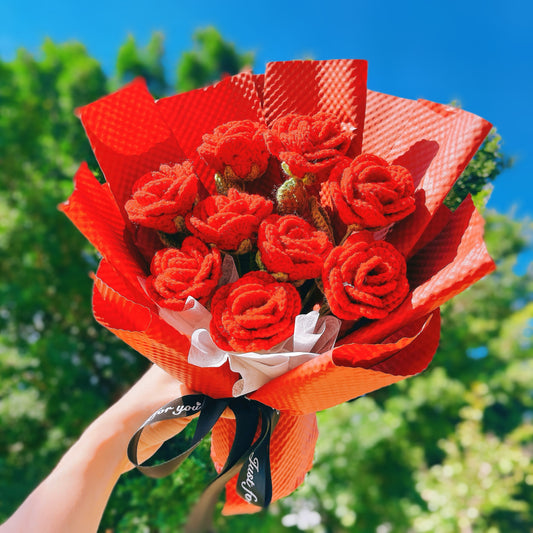 Mazzo fatto a mano a maglia "Ricchezza Radiosa" di 9 rose rosse - Meravigliosi regali per ogni occasione