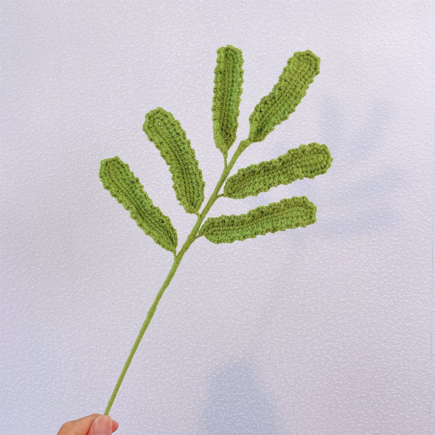 Handmade Crochet Daisy Leaves Delight Plant Stake for Home Decoration and DIY Plant Crafts - Centerpiece, Workspace, Flower Arrangement