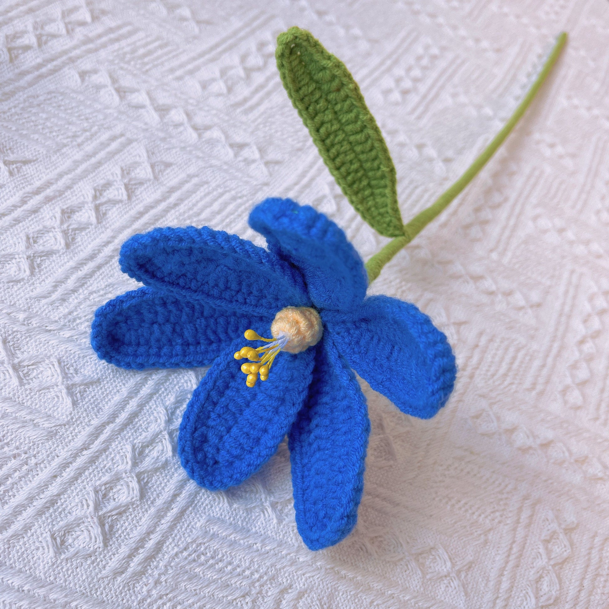 Handmade Crochet Tulip Flowers - Yarn Crafted, Home Decor, Gift Idea, Floral Arrangement, Symbolic Flower, Floral Accents, Bouquet Flowers