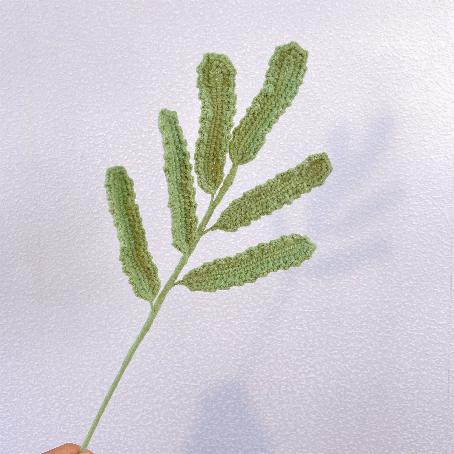 Handmade Crochet Daisy Leaves Delight Plant Stake for Home Decoration and DIY Plant Crafts - Centerpiece, Workspace, Flower Arrangement