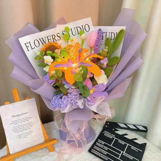 Buquê de Camaleão Floral em Crochê de Gotinhas Solares -Tons Lavanda com Ervas, Flores e Verde Enchimento - Hipoalergénico para Casamentos, Eventos, Princesas, Presente para Decoração de Casa