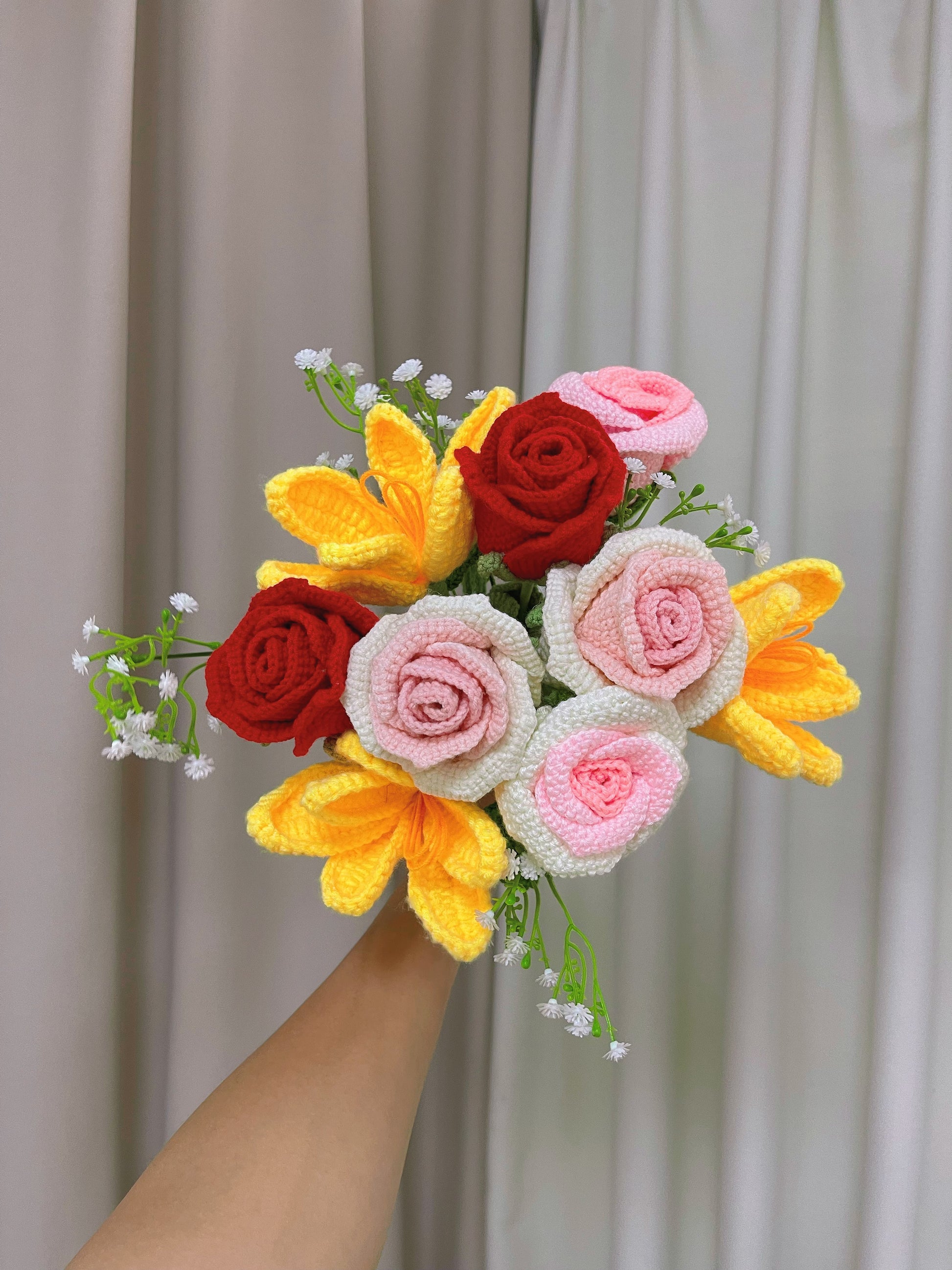 custom rose bouquet - The Bloom Crafter
