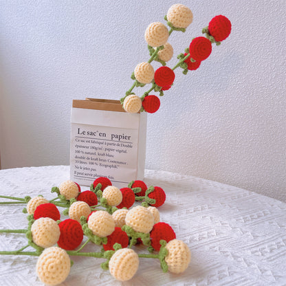 Fiori di Trellis di Pomodoro: Paletto Artigianale a Maglia con Fiori per Giardini di Vite Vibranti