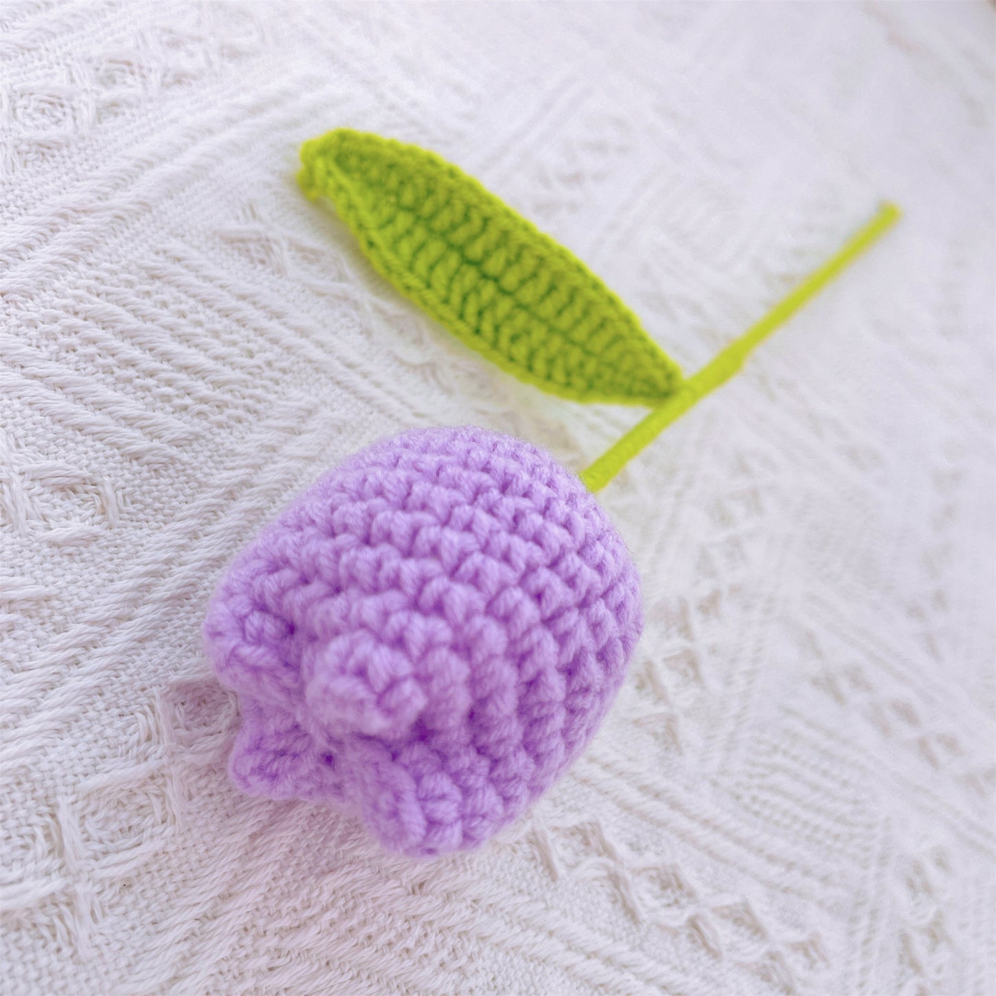 Tulipano elegante e realistico a mano a maglia - Bella replica con gambo, Arredamento per la casa e regalo, Regali per l'ingresso in casa, Decorazione da scrivania