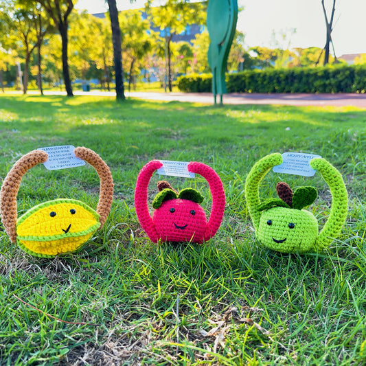 "Ispirazioni Fruttuose: Peluches a Maglia a Mano per Illuminare la Tua Giornata, Frasi Inspiratorie, Motivazione, Frase Positiva"