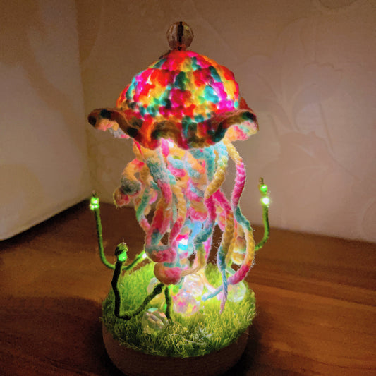 Lampe à batterie méduse tricotée au crochet à la main