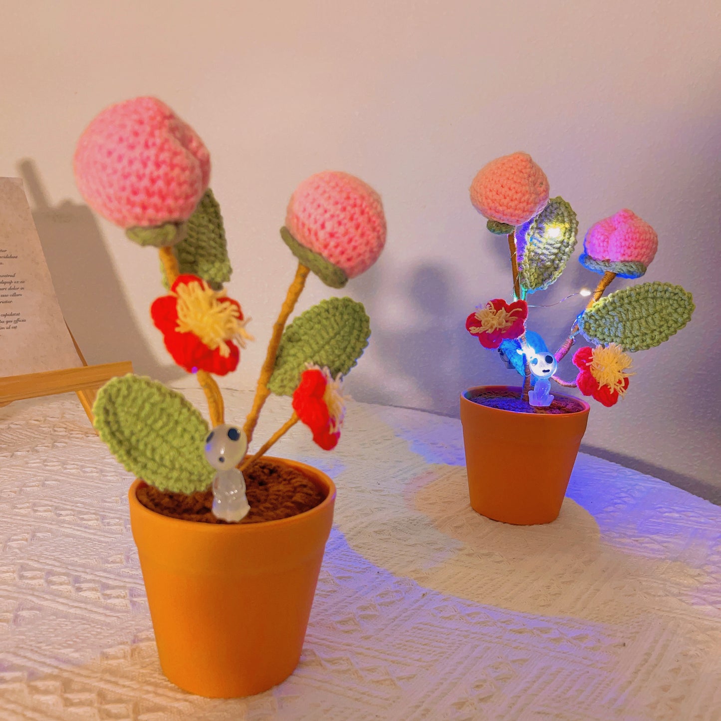 Pianta di pesca a maglia fatta a mano - Replica realistica di frutta - Decorazione unica per la casa - Regalo perfetto per gli amanti delle piante - Artigianale