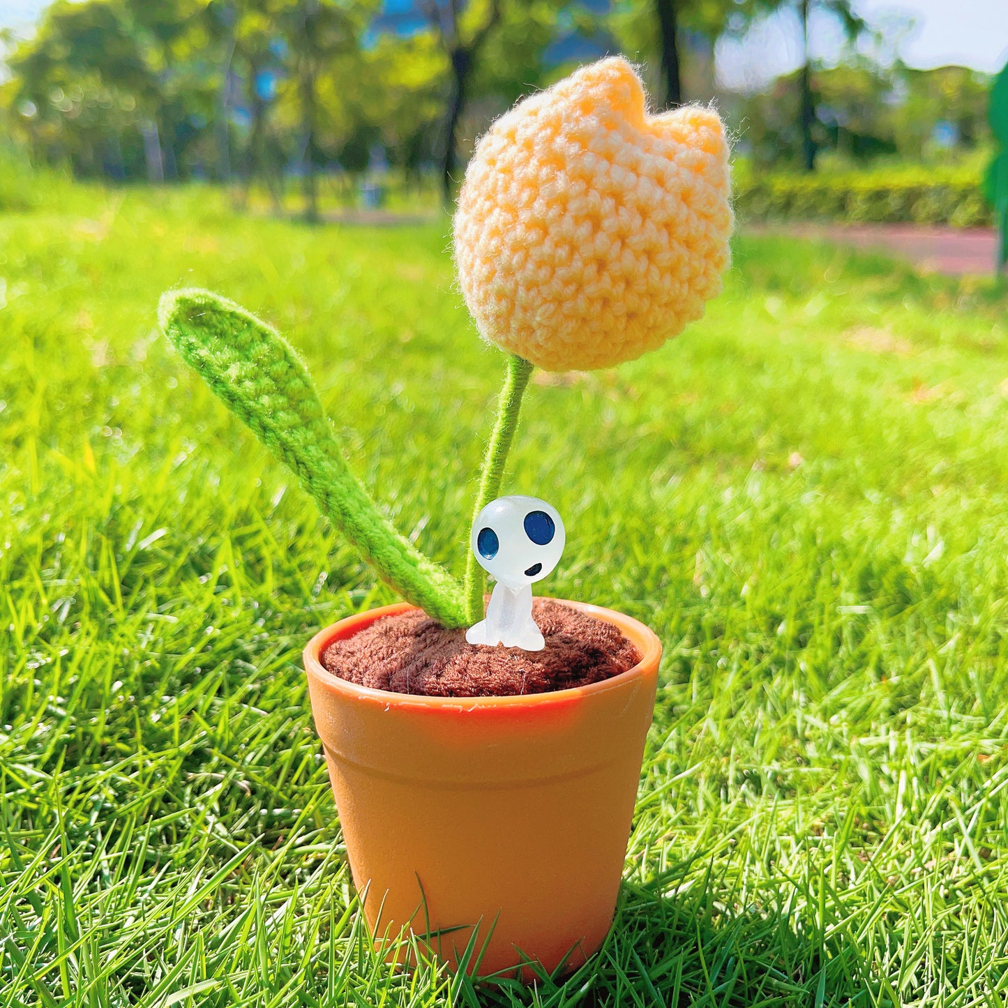 Pianta di tulipano a maglia fatta a mano - Finto fiore realistico - Decorazione unica per la casa - Regalo perfetto per gli amanti delle piante - Fatto a mano su misura