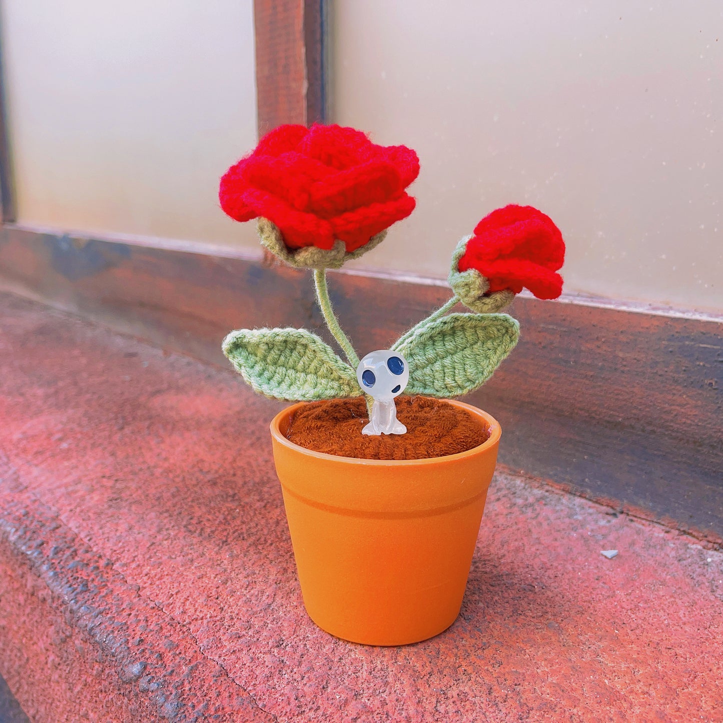 Piante di Rose Realizzate a Mano a Maglia - Finto Fiore Realistico - Decorazione Unica per la Casa - Regalo Perfetto per gli Amanti delle Piante - Fatto a Mano - Regalo per la Festa del Padre 2024