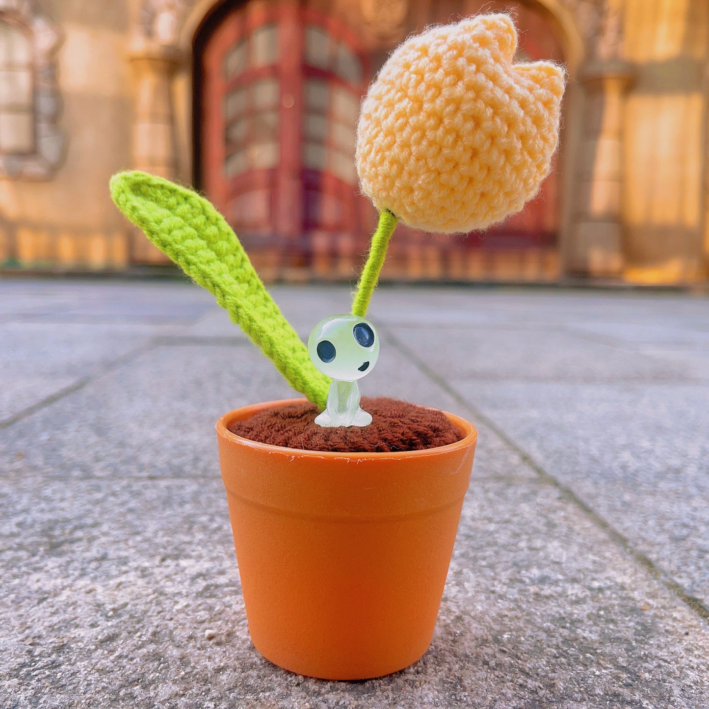 Pianta di tulipano a maglia fatta a mano - Finto fiore realistico - Decorazione unica per la casa - Regalo perfetto per gli amanti delle piante - Fatto a mano su misura