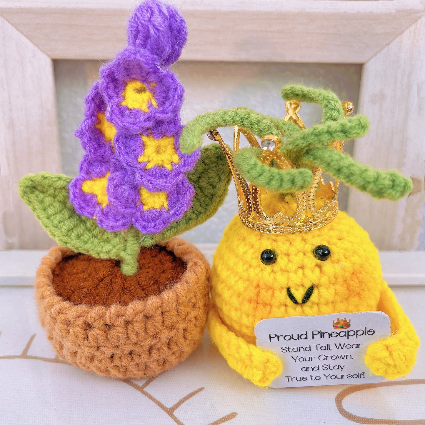 Conjunto de Jarrinho de Crochê Blossom Delight e Pacote de Abacaxi Orgulhoso (Texto Customizado/Personalizado Disponível)