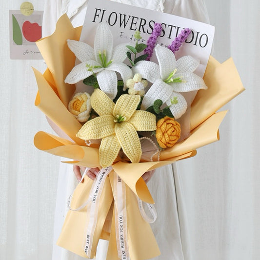 Magnifique bouquet jaune crocheté à la main : Lys, Rose, Pom-Pom et Lavande