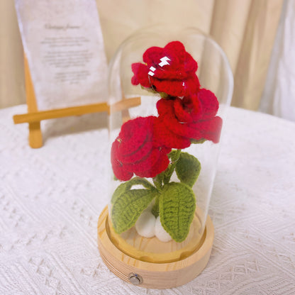 Lanterne rose au crochet enchantée faite à la main avec abat-jour en verre, base en bois et alimentation par batterie - Cadeau d'anniversaire de la Saint-Valentin