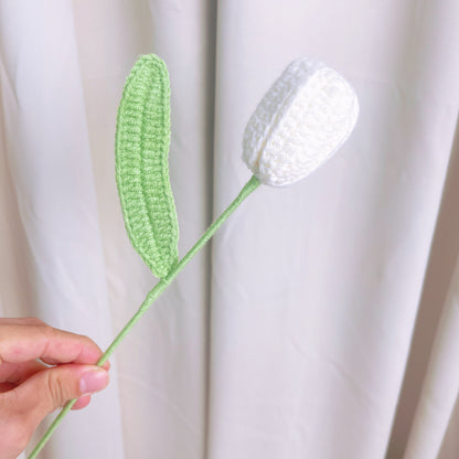 Bellissimo mazzo fatto a mano a maglia "Dolce Sole" con rose, tulipani, gigli, foglie di eucalipto e altro ancora - Perfetto per San Valentino, la Festa della Mamma o qualsiasi occasione