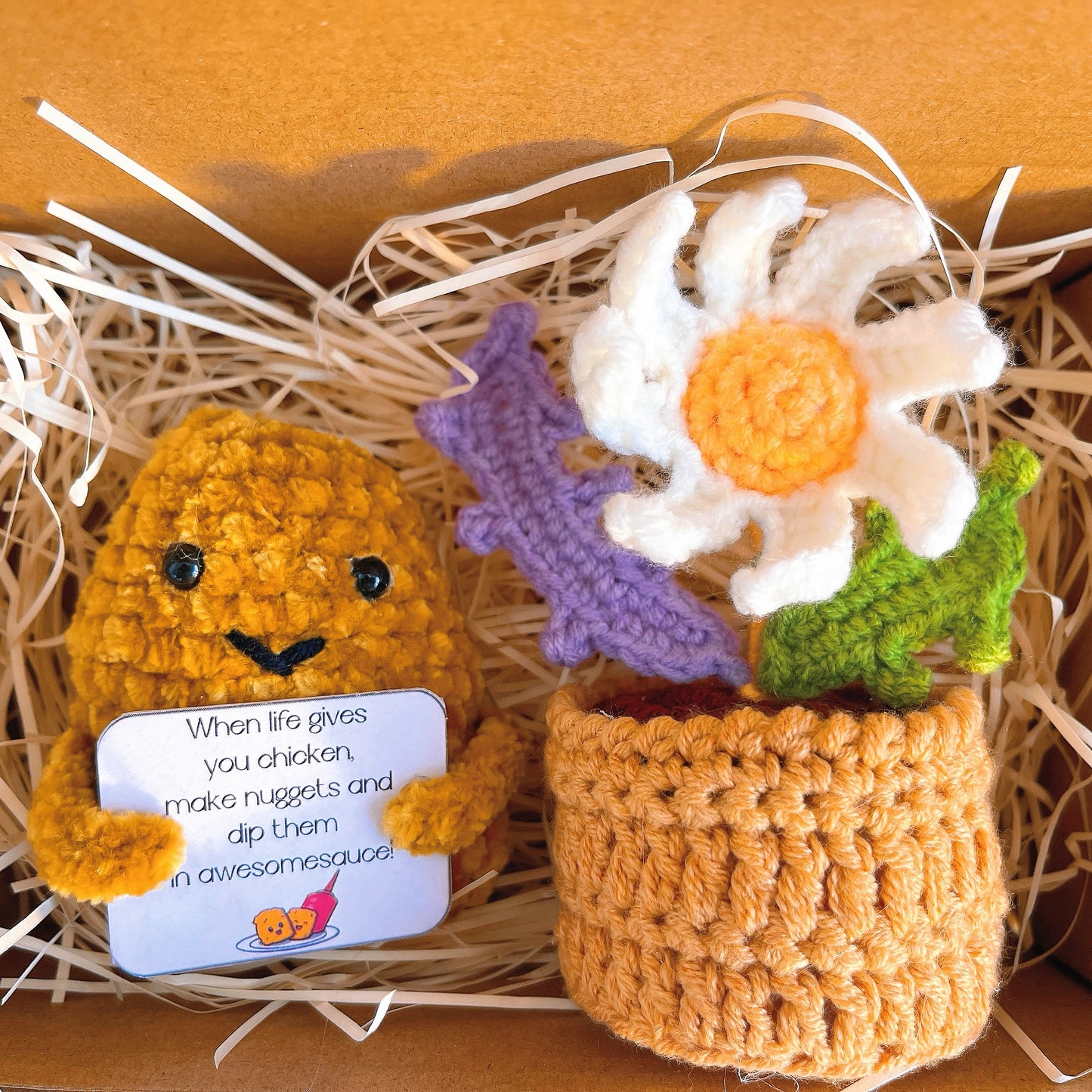 Personalisiertes Nugget und gehäkeltes Mini-Blumentopf-Paket mit positivem Zitat - Genesungsinspirierendes Geschenk Neujahrsvorsatz
