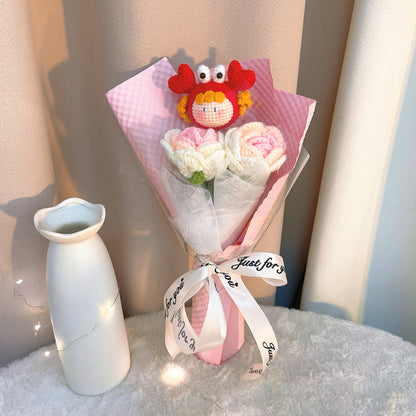 Crochet Cancer Zodiac Bouquet - Handmade Pink Roses & Plush Crab Doll - Hypoallergenic Floral Gift for Birthdays, Mother's Day - Allergy-Free Fabric Flowers