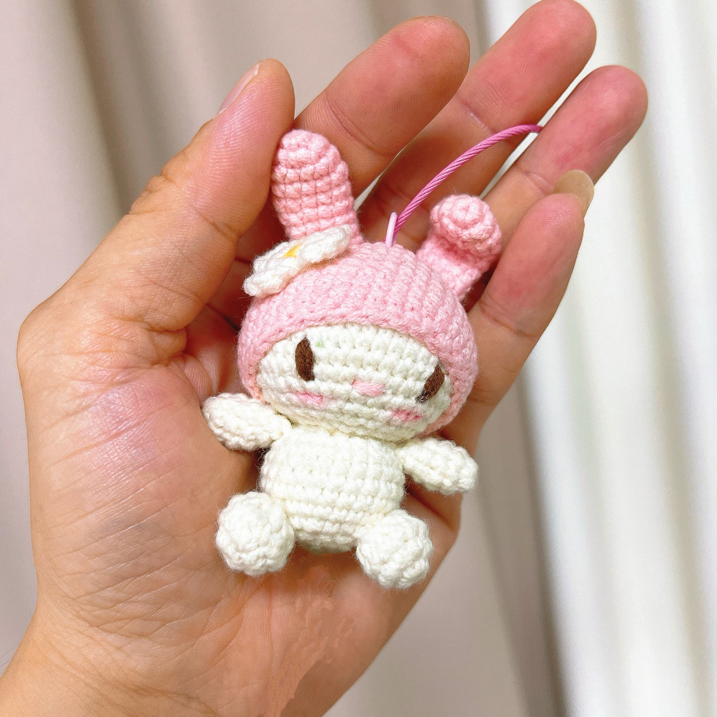 Handmade Crochet Pink Flower Sweet Rabbit Bouquet - Forget-Me-Nots, Cotton Flowers, Daisies, Poppies, and Money Leaves - Perfect Allergy-Friendly Gift for Birthdays, Anniversaries, Baby Showers, and Melody Weddings in Pink and Purple