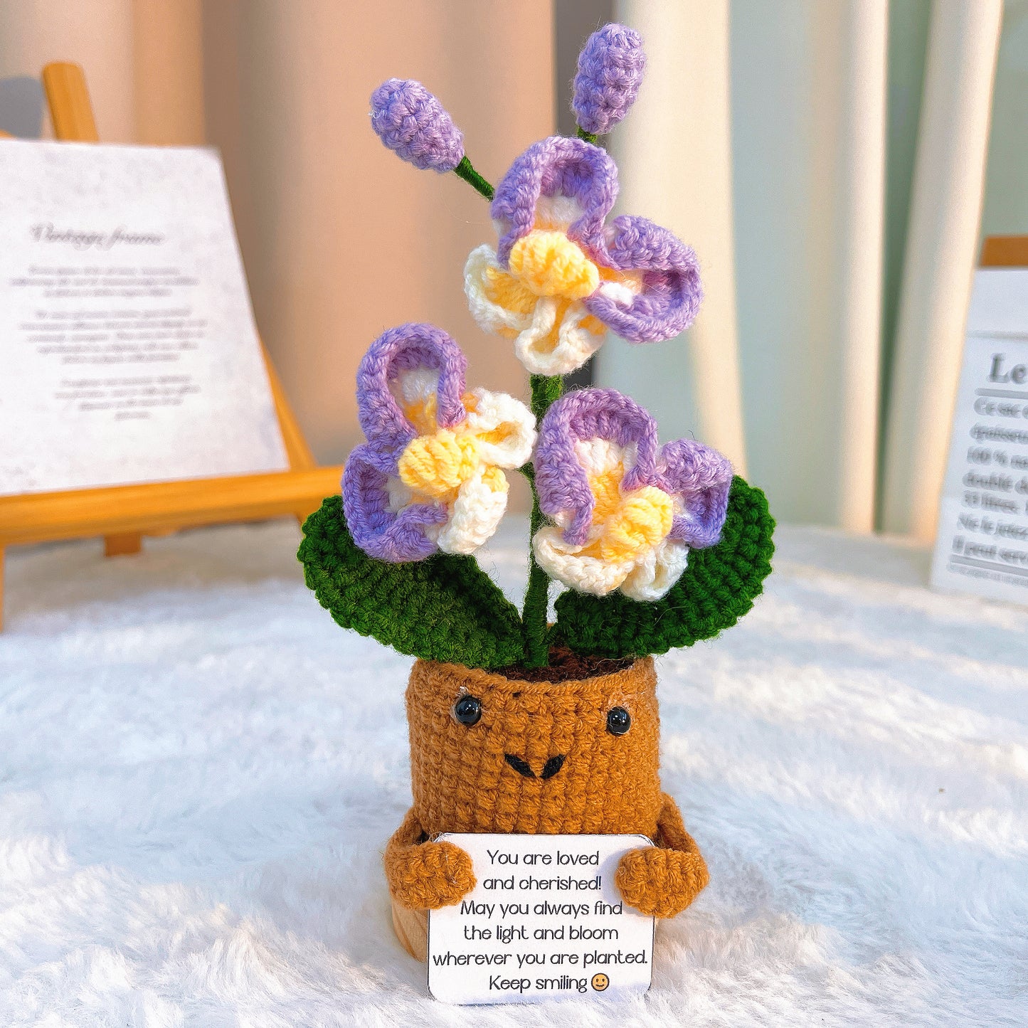 八月誕生月蘭花花束 - 手作鉤針單支生日週年紀念花卉禮物，獻給八月出生的心愛之人