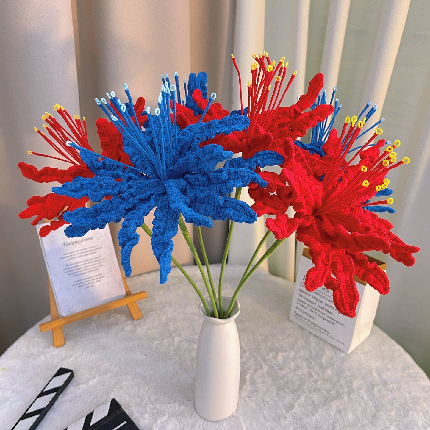 Handmade Crochet Red/Blue Spider Lily (Lycoris Radiata) - Ultra-Realistic Single Stem with 16 Petals & 16 Stamens - Hypoallergenic Artificial Flower for Home Decor, Halloween, Asian-Themed Events, Memorial Gifts, Unique Floral Arrangement