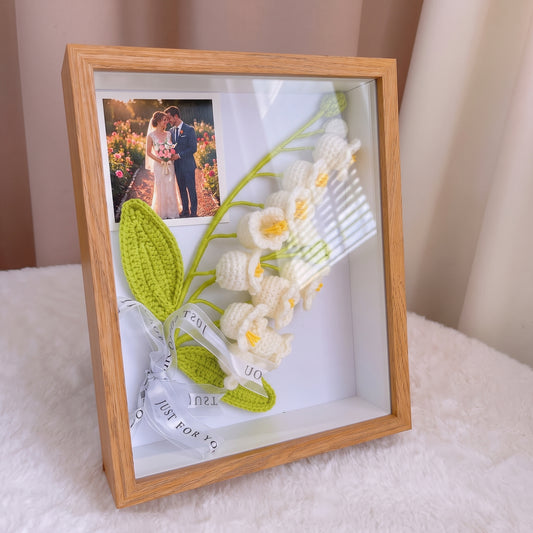 Marco Fotográfico de Tricot Manual de Muguet - Decoração de Parede em Madeira, Exposição de Mesa, Presente Único de Casamento, Aniversário, Dia das Mães