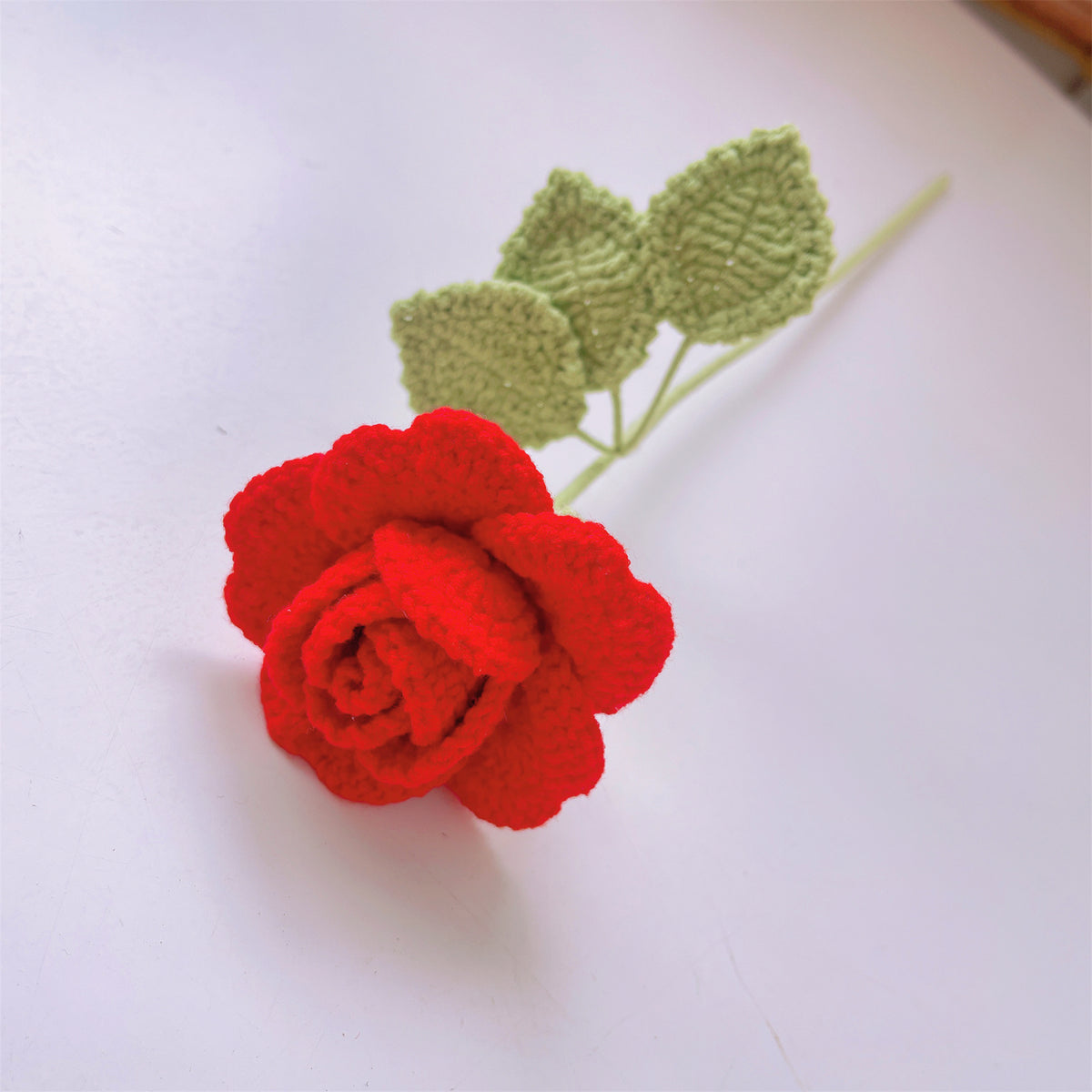 Rose Garden Delight: Handcrafted Crochet Roses for a Charming Home Dec