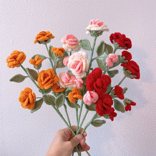 Rosa Eleganza: Paletta di Rosa Fatta a Mano a Merlatto per una Decorazione da Giardino Romantica