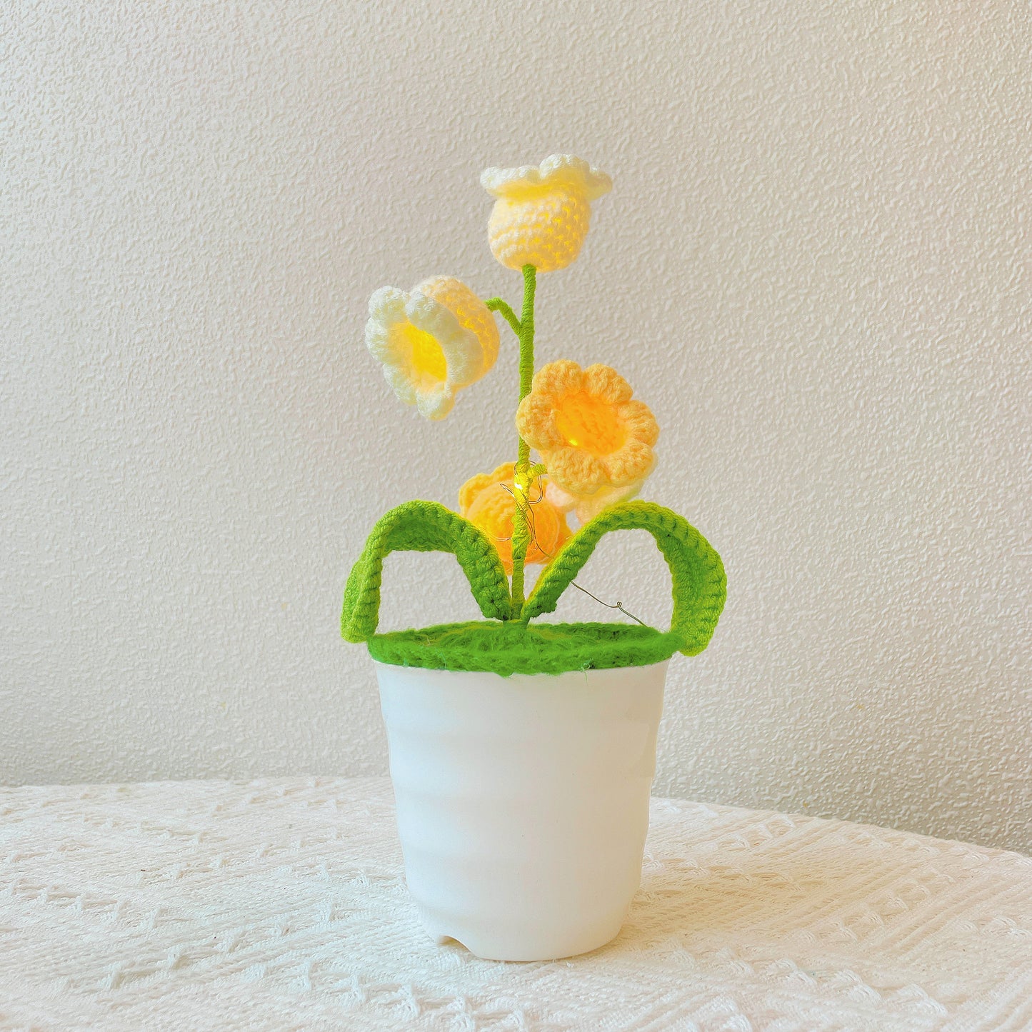 Crochet Lily Orchid Potted Plant Lampe LED - Fête des Mères Échange de cadeaux de Noël Secret Santa