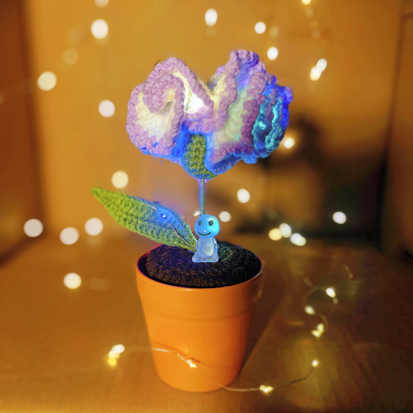 Planta de claveles tejida a mano - Falsa flor realista - Decoración única para el hogar - Regalo perfecto para los amantes de las plantas - Hecha a mano
