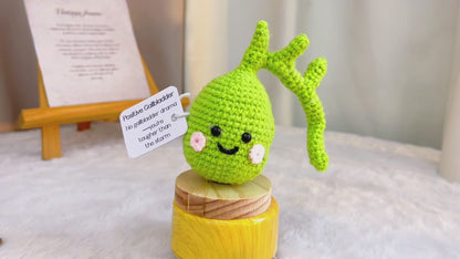 Handmade Crochet Gallbladder Desk Ornament with Customizable Card – Gift for Get Well Soon, Surgery Recovery, Nurses, Doctors – White Elephant, Secret Santa