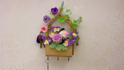 Handgefertigter Schlüsselhalter aus Holz als Wanddekoration mit floralem Hakendesign – rustikale Heimdekoration – perfekt für Eingangsbereiche und Geschenke
