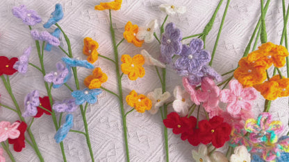 Gehäkelte Vergissmeinnicht-Strickblumen – Blumenstrauß, Blumen für Vase, Tischdekoration, Herzstück, Hochzeitsdekoration, einzigartiges Dekor