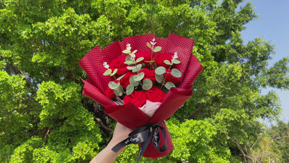 Esquisito Mazzo di Rose Rivolte Fatto a Mano a Maglia da 9 Pezzi - Perfetto per Compleanni, Anniversari, Regali per Lei, Regali di Matrimonio, San Valentino o Qualsiasi Occasione Personalizzato