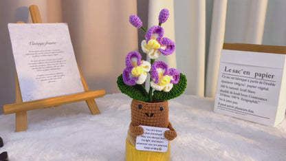 八月誕生月蘭花花束 - 手作鉤針單支生日週年紀念花卉禮物，獻給八月出生的心愛之人