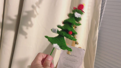 Weihnachtskiefer gehäkelt, LED-Licht, Glaskuppel, Pfahl, Garn handgefertigte Innendekoration, Weihnachten Juli, Feiertag festlich, Herzstück, Väter
